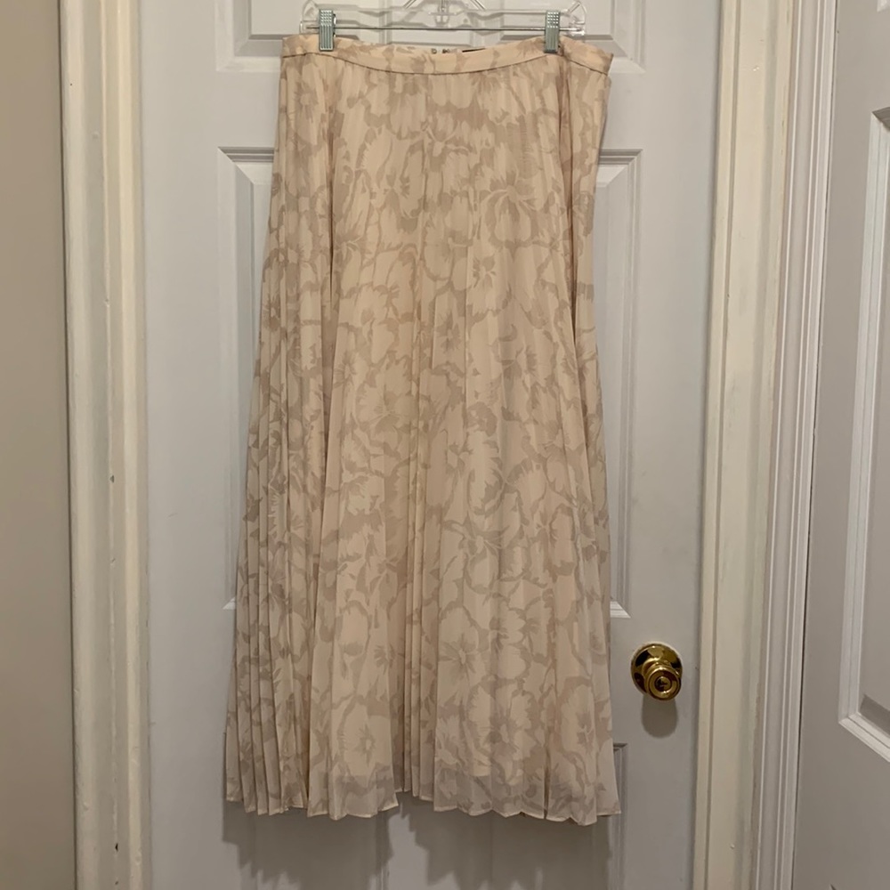 Banana Republic cream Maxi Dress.